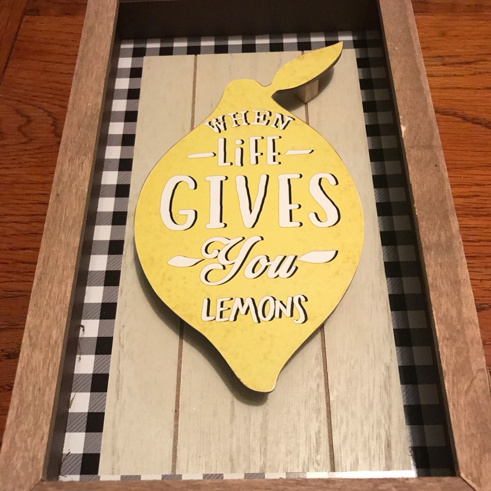 Lemon decor